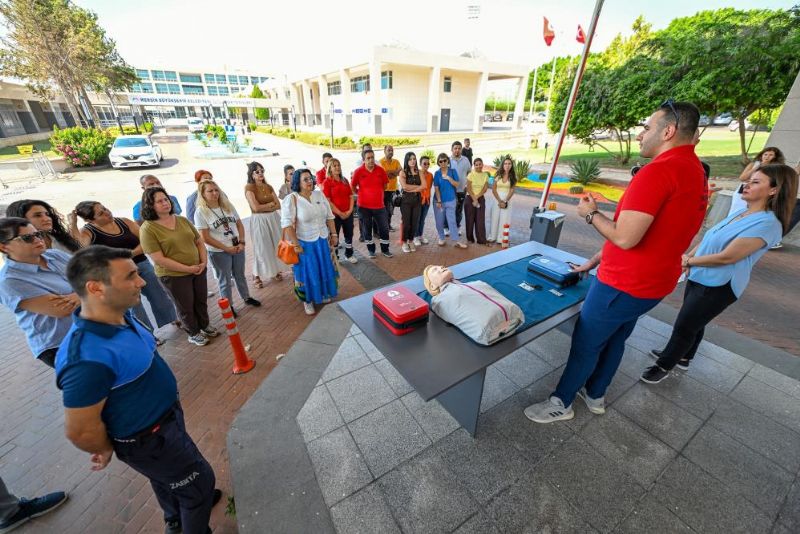 Mersin Büyükşehir Belediyesi 6 noktaya OED cihazı yerleştirdi