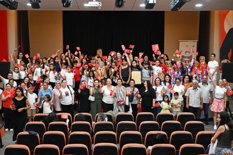 Mersin’de çocuklardan 30 Ağustos’ta coşkulu kutlama